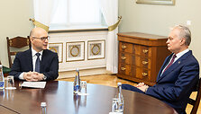 Eugenijus Sabutis, Gitanas Nausėda