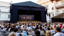  Festivalis &bdquo;LNOBT Open&ldquo; Valdovų rūmų Didžiajame kieme