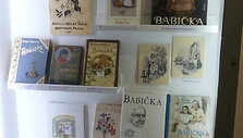 B.Nemcovos knygos &bdquo;Močiutė&ldquo;