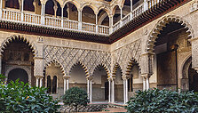 Sevilijos Karali&scaron;kieji Alc&aacute;zar rūmai