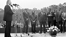Fotografo Viliaus Jasinevičiaus ciklas &bdquo;Atgimimas&ldquo; (1987-1989)