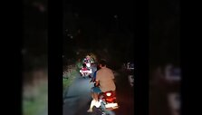 Žmonės bėga nuo Sulavesyje i&scaron;siveržusio Ruango ugnikalnio