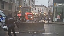 Į Briuselį suvažiavo 900 traktorių