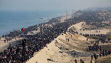 Palestiniečiai grįžta į namus nuniokotoje &scaron;iaurinėje Gazoje
