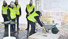 Įkasta Panevėžio ligoninės Infekcinių ligų klinikos statybų pradžią žyminti kapsulė