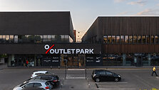 &bdquo;Outlet Park&ldquo; kviečia &scaron;vęsti savo gimtadienį