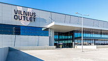 Prie&scaron;nuodis nuoboduliui &ndash; &bdquo;Vilniaus Outlet&ldquo; pramogų erdvės: tikrieji nutrūktgalviai kitur to neras