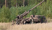stiprus-grifonas-2026-ukrainos-karo-patirties-integracija-i-pratybas-koviniai-saudymai-is-caesar-sistemos