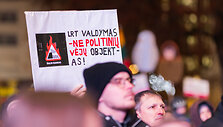 Antrasis protestas &bdquo;&Scaron;alin rankas nuo laisvo žodžio!&ldquo;