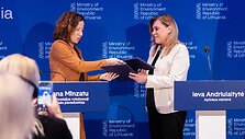 Roxana M&icirc;nzatu, Ieva Andriulaitytė