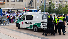 Performansas &bdquo;Spalvos su&scaron;ildo&ldquo;