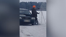 Stirną pa&scaron;ovęs medžiotojas
