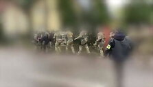 isskirtine-lenkijos-pareigunu-medziaga-volklovo-uzpuolimu-itariamu-vyru-apsuptis