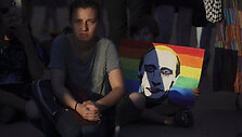 Protestas prie&scaron; Bulgarijos valdžios pakeitimą drausti kalbėti apie LGBTQ mokyklose