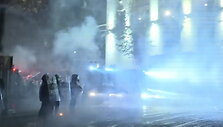 gruzijoje-tebesitesia-protestai-del-sustabdytu-derybu-su-es-policija-sueme-protestuotojus