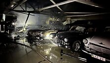 Rusijos dronai apgadino V.Janukovyčiaus automobilių kolekciją