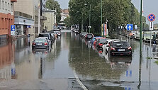 Liūties apsemta gatvė Klaipėdoje