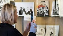 Akimirka i&scaron; Komiksų skaitykloje vykusio Gerdos Jord komikso &bdquo;Karalius nakvos Merkinėje'' iliustracijų parodos pristatymo