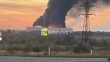 Naktį Rusiją sudrebino smūgiai: liepsnos apėmė naftos gamyklą ir &bdquo;Ozon&ldquo; centrą
