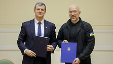 D.&Scaron;myhalis ir G.Paluckas