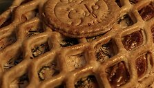 Keto duona, gardžiausi kepiniai bei &bdquo;Napoleonas&ldquo;, kokio dar, matyt, neragavote: &bdquo;Ogmios miesto&ldquo; ūkininkų turgus kviečia ruo&scaron;tis &scaron;venčių stalui 