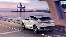&bdquo;Audi Q5 e-hybrid&ldquo;: universalus automobilis su puikiu elektra nuvažiuojamu atstumu
