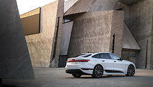 Susipažinkite: metų automobilio kandidatas &bdquo;Audi A6 Sportback e-tron performance&ldquo;