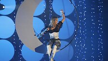 Grupės &bdquo;69 danguje&ldquo; narė dainininkė Goda Sabutytė &bdquo;Radiocentro apdovanojimuose 2008&ldquo;.