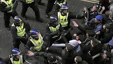 Policijos ir demonstrantų susirėmimas