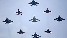Naikintuvai &bdquo;Su-27&ldquo; ir &bdquo;MIG-29&ldquo;