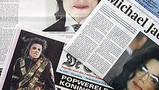 Laikra&scaron;čiai prane&scaron;antys apie Michaelo Jacksono mirtį.