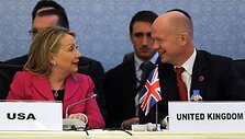 JAV valstybės sekretorė H.Clinton ir D.Britanijos Užsienio reikalų sekretorius Williamas Hague