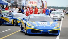 Ilgą laiką pirmavo du Ferrariai