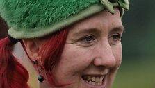 Dvyliktasis nepriklausomos muzikos ir &scaron;iuolaikinės balti&scaron;kos kultūros festivalis Mėnuo Juodaragis &scaron;iemet trečią kartą svečiuojasi įstabaus grožio ežero saloje Zarasuose. 