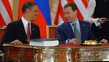 Prezidentai B.Obama ir D.Medvedevas pasira&scaron;ė istorinę sutartį
