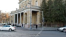 Fotopolicija: sidabrinis BMW sustojo sankryžos viduryje