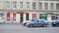 Po to, kai į parduotuvę užėjo raudoną striukę vilkintis vyras, ji buvo uždaryta &bdquo;dėl techninių priežasčių&ldquo;.
