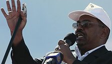 Omaras Hassanas al Bashiras parei&scaron;kė, kad jo are&scaron;to orderis yra niekinis dokumentas.