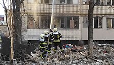Rusijos raketų smūgis į Kyjivo daugiabučius