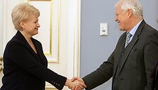 Komisaras Thomasas Hammarbergas susitiko su buvusia kolege Dalia Grybauskaite