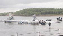 Per susidūrimą su vandeniu lėktuvui An-24 nulūžo uodega ir vienas variklis.