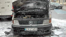 Sudegęs inkasatorių automobilis