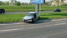 Gatvėje pamestas automobilis