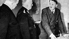 Adolfas Hitleris