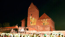 Besikeičianti Trakų pilis