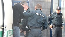 Virginijus R. teisme slėpė savo veidą