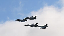 Prancūzų &bdquo;Mirage 2000&ldquo; ir danų F-16 ore vir&scaron; Zoknių