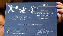Klaipėdos universitetas už savavali&scaron;kai vykdomą &bdquo;rotaciją&ldquo; pelnė metų improvizacijos vardą.