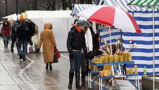 Sugriežtėjusiomis vie&scaron;osios prekybos taisyklėmis valdininkai siekia pažaboti nelegalius prekeivius, apsidrausti dėl bendro estetinio vaizdo kokybės. 