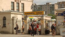 Kęstučio &Scaron;imo fotografijų parodoje puikuosis Kalvarijų gatvės vaizdai.